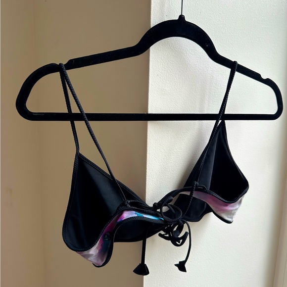 Lululemon Reversible Bikini Swim Top size 8 - Picture 2 of 4